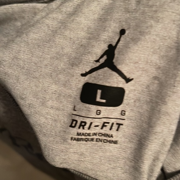 MJ Dri-fit tee, worn twice! - Picture 4 of 6